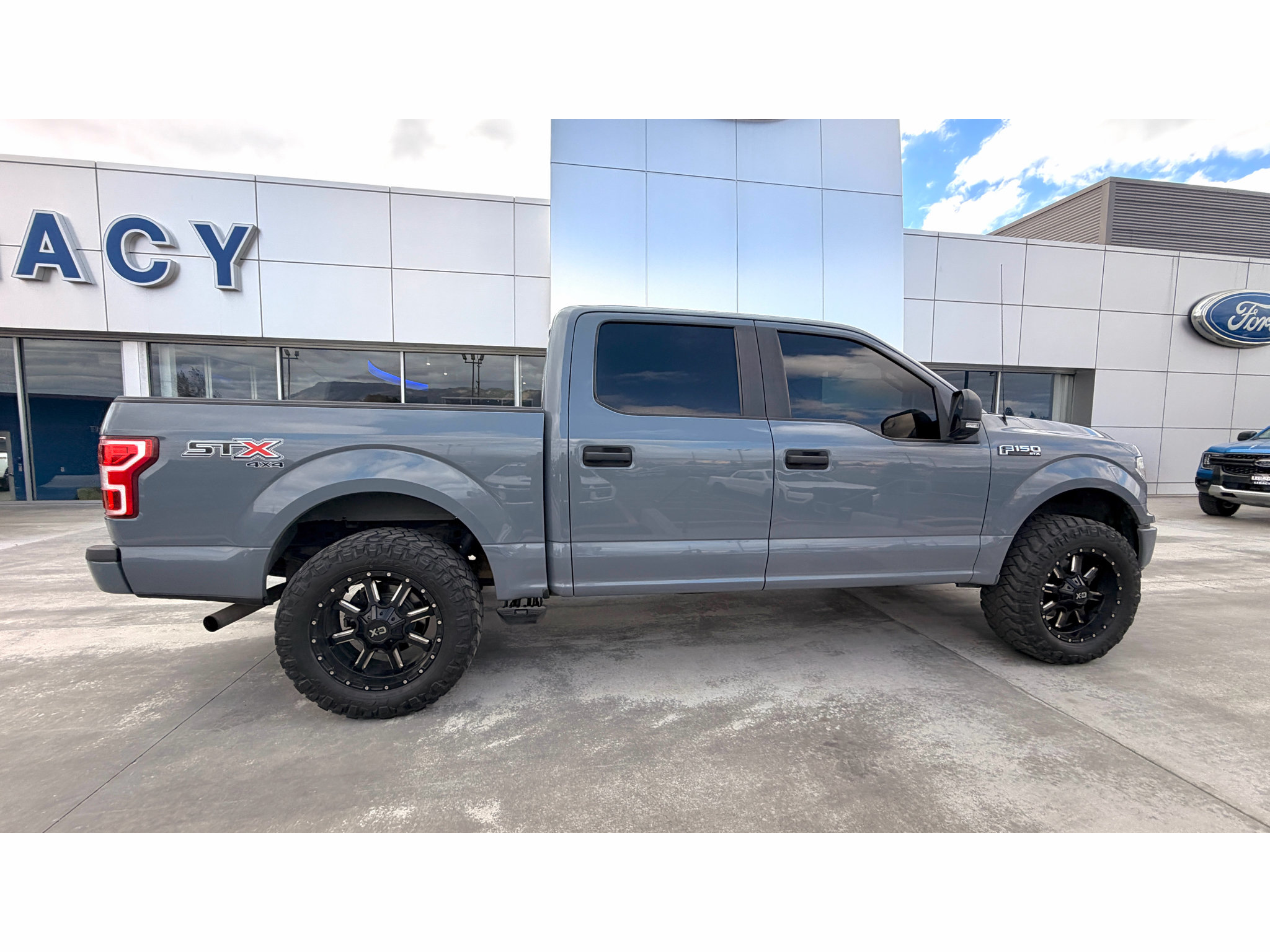 Used 2019 Ford F150 XL w/ Equipment Group 101A Mid AWD/4WD image 6