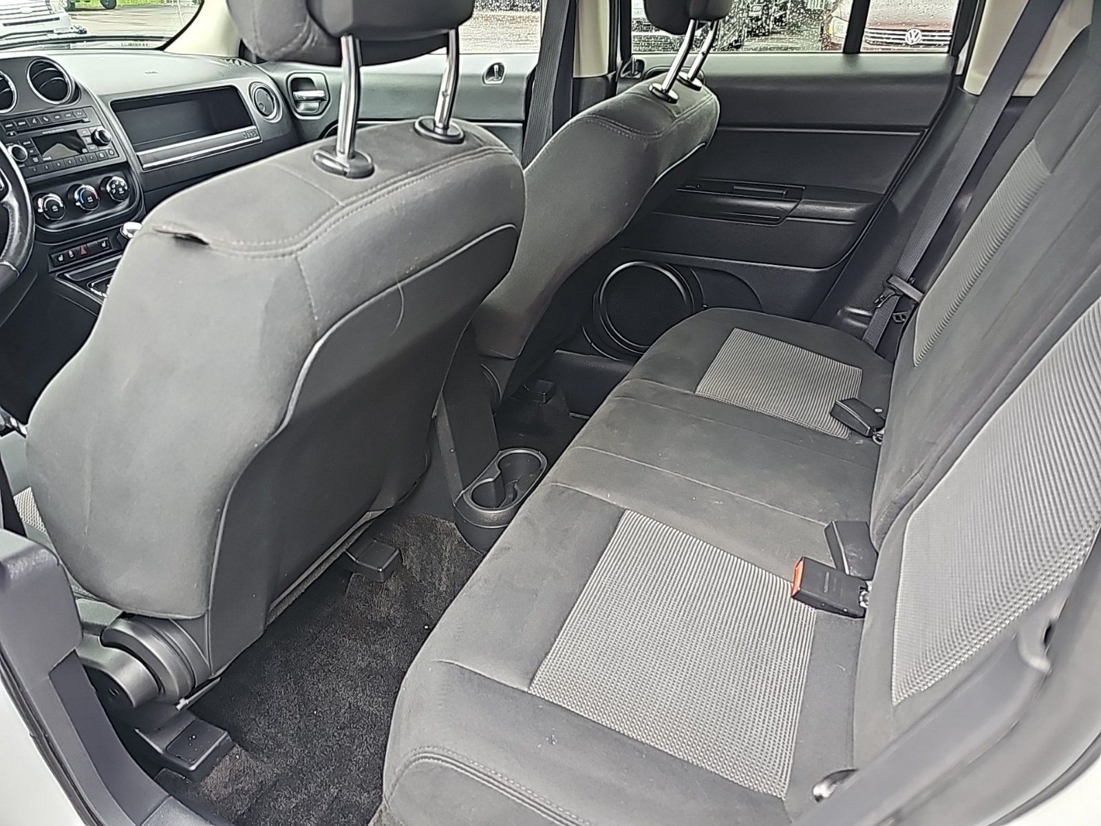 Used 2015 Jeep Patriot Latitude AWD/4WD image 12