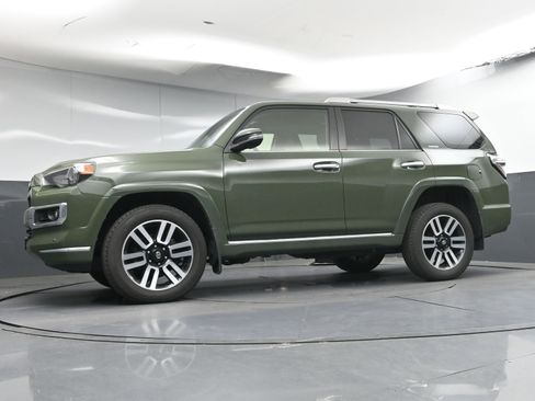 Certified 2022 Toyota 4Runner Limited AWD/4WD image 24