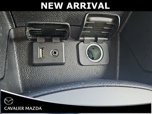 Used 2018 Chevrolet Cruze LS image 22