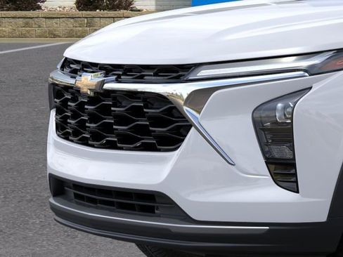 New 2026 Chevrolet Trax LT w/ Driver Confidence Package FWD image 13