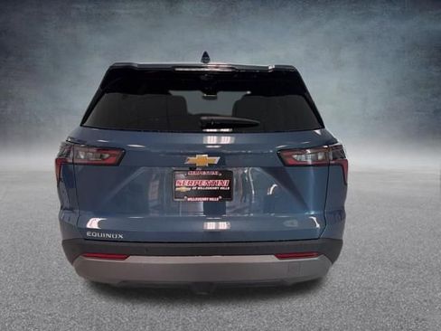 New 2026 Chevrolet Equinox LT FWD image 8