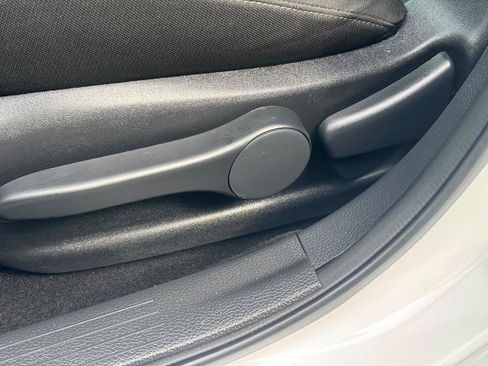 Used 2019 Nissan Sentra S FWD image 12