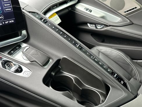 Used 2023 Chevrolet Corvette Stingray Preferred Cpe RWD image 18