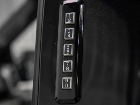 Used 2018 Ford F150 Lariat image 41