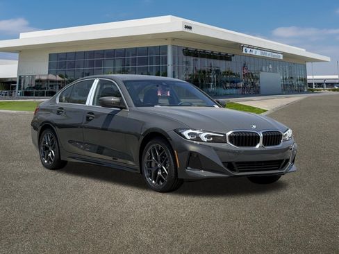 New 2026 BMW 330i Sedan RWD image 2