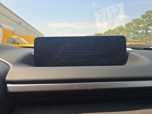 Used 2025 MAZDA CX-50 AWD 2.5 S w/ Premium Package image 22