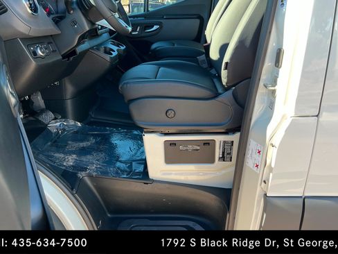 Used 2026 Mercedes-Benz Sprinter 2500 image 17