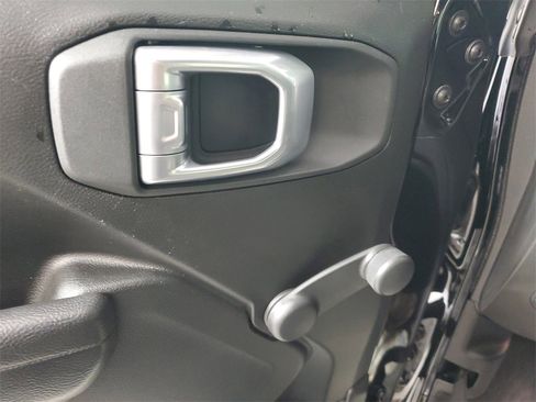 Used 2024 Jeep Wrangler Sport image 15