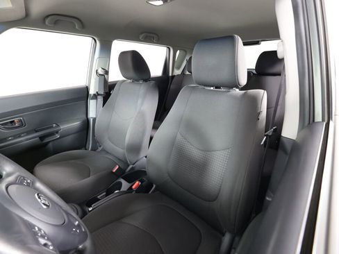 Used 2013 Kia Soul image 11