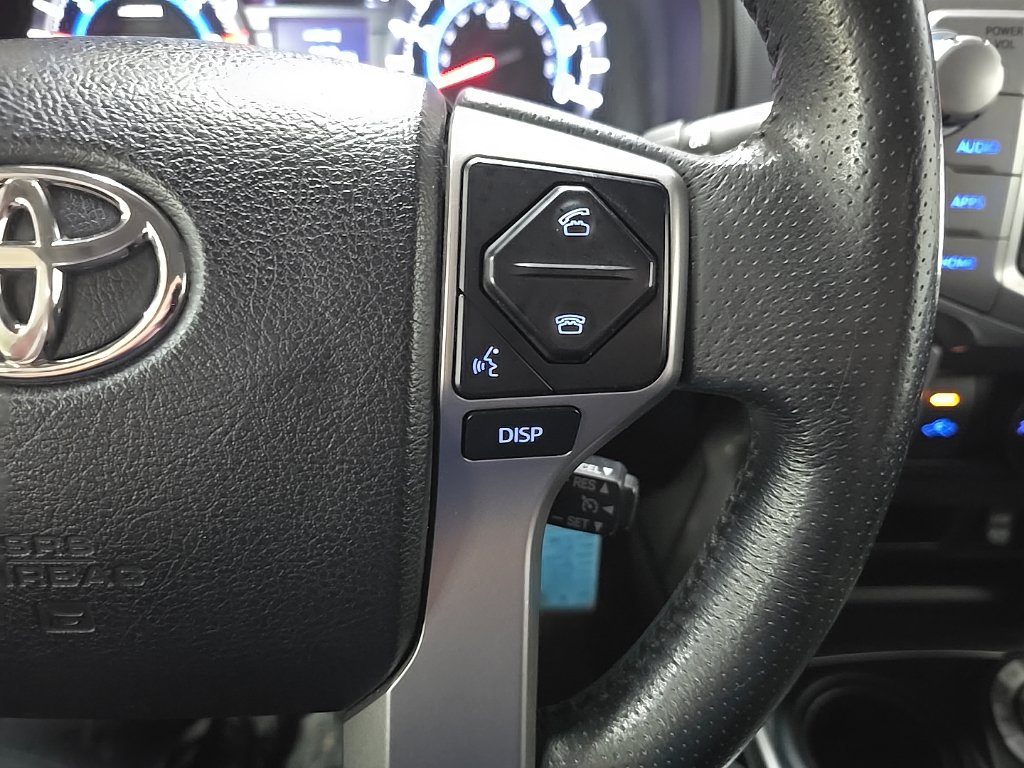 Used 2018 Toyota 4Runner SR5 AWD/4WD image 21