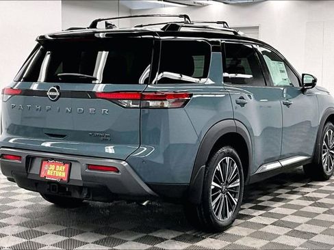 New 2026 Nissan Pathfinder Platinum image 17