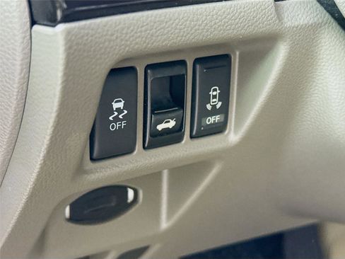 Used 2013 INFINITI G37 Sport w/ Premium Pkg image 6