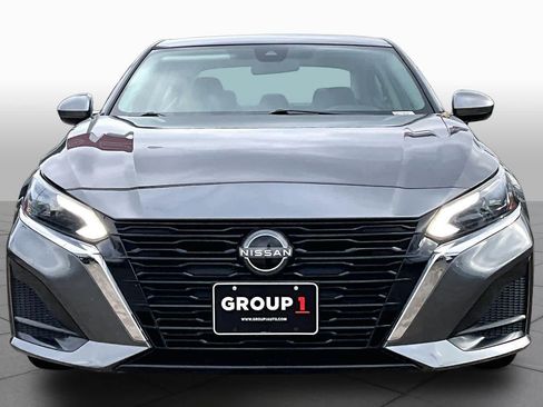 Certified 2024 Nissan Altima 2.5 SV FWD image 4
