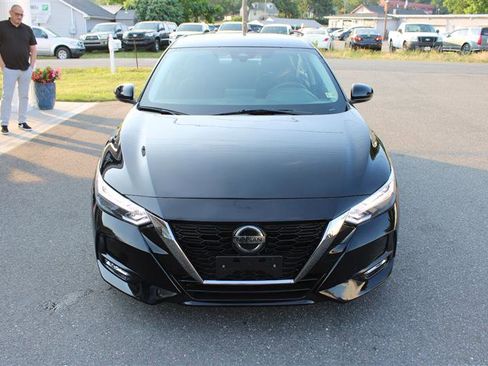 Used 2021 Nissan Sentra SR image 3