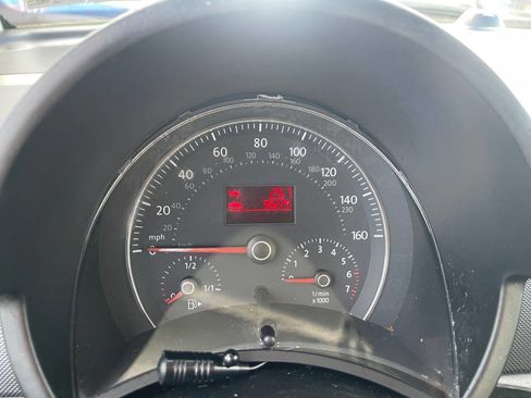 Used 2006 Volkswagen Beetle 2.5 PZEV 2dr Convertible (2.5L image 24