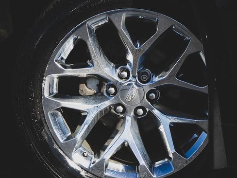 Used 2019 Cadillac Escalade Premium Luxury image 26