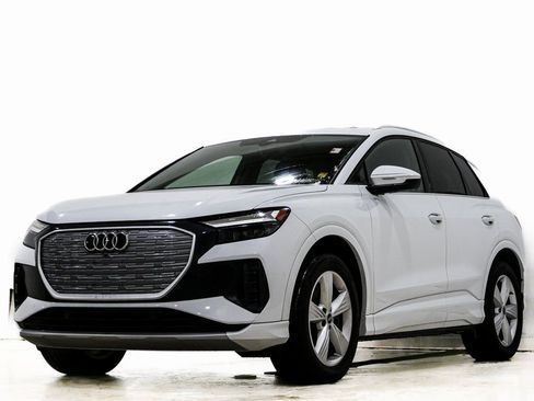 Used 2022 Audi Q4 e-tron Premium Plus image 3