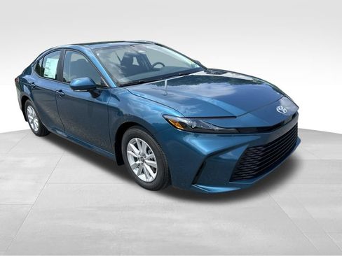 New 2026 Toyota Camry LE FWD image 7