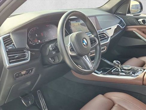 Used 2020 BMW X5 xDrive40i w/ M Sport Package AWD/4WD image 9