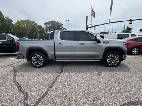 Used 2024 GMC Sierra 1500 Denali Ultimate image 2