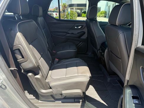 Used 2023 Chevrolet Traverse Premier w/ Redline Edition AWD/4WD image 19
