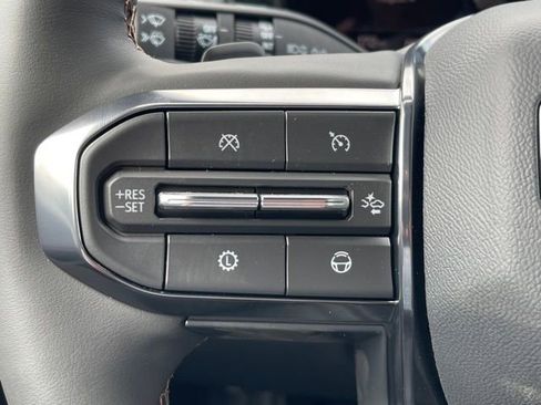 New 2025 GMC Acadia AT4 w/ Super Cruise Package image 8