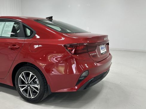Used 2022 Kia Forte LXS FWD image 14
