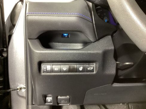 Used 2022 Toyota RAV4 XSE w/ XSE Grade Weather Package AWD/4WD image 14
