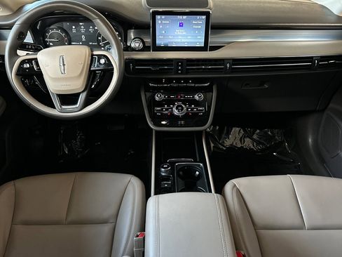 Used 2022 Lincoln Corsair FWD image 12