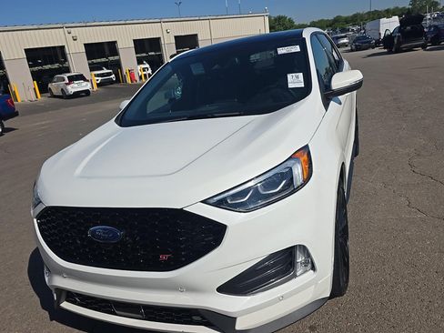 Used 2023 Ford Edge ST w/ Equipment Group 401A AWD/4WD image 7