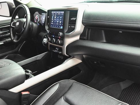 Used 2022 RAM 1500 Laramie image 32