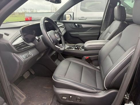 Used 2025 Buick Enclave Preferred AWD/4WD image 4