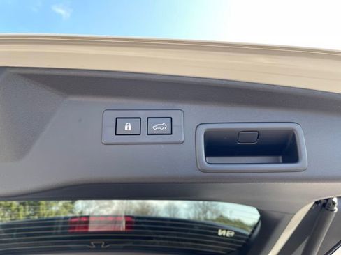 New 2026 Subaru Outback Limited XT image 17