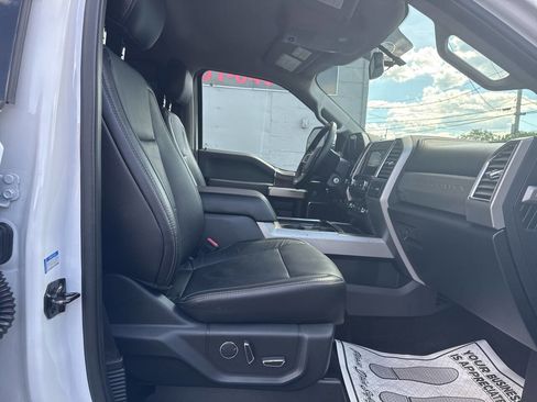Used 2017 Ford F250 Lariat w/ Chrome Package AWD/4WD image 26