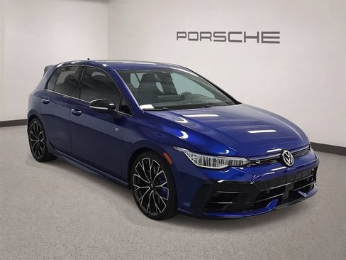 Used 2025 Volkswagen Golf w/ Euro Style Package AWD/4WD image 8