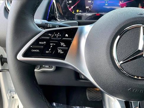 Used 2026 Mercedes-Benz GLB 250 image 20