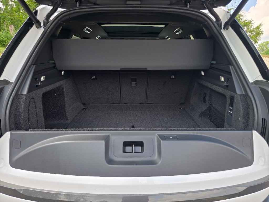 New 2026 Land Rover Range Rover SE AWD/4WD image 28