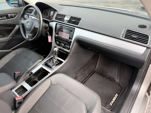 Used 2012 Volkswagen Passat 2.5 SE image 22