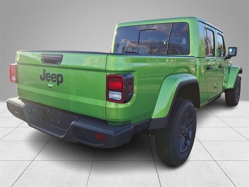 New 2026 Jeep Gladiator Sport image 3