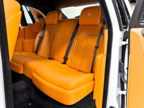 Used 2022 Rolls-Royce Phantom Sedan w/ The Phantom Package RWD image 47