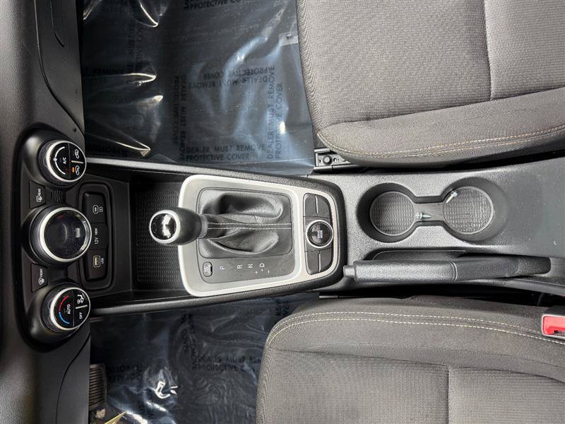 Used 2023 Hyundai Venue SEL w/ Cargo Package FWD image 35