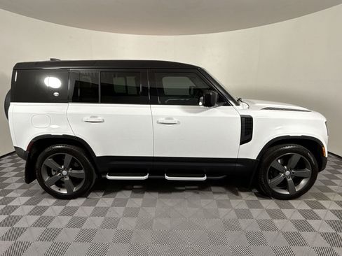 Used 2024 Land Rover Defender 110 SE AWD/4WD image 8
