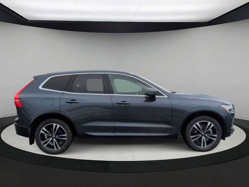 Used 2020 Volvo XC60 T5 Momentum image 9