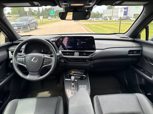 Used 2025 Lexus UX 300h AWD w/ Cold Area Package image 18