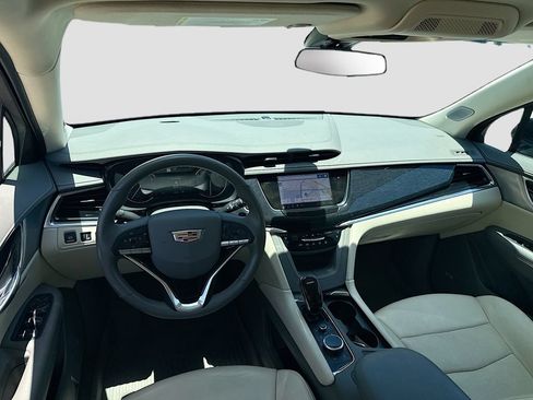 Used 2024 Cadillac XT6 Premium Luxury w/ LPO, Floor Liner Package AWD/4WD image 25