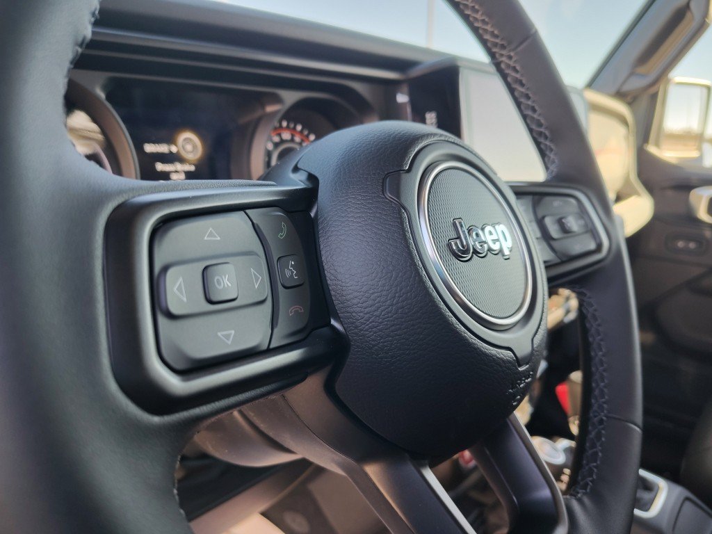 New 2026 Jeep Gladiator Rubicon AWD/4WD image 17