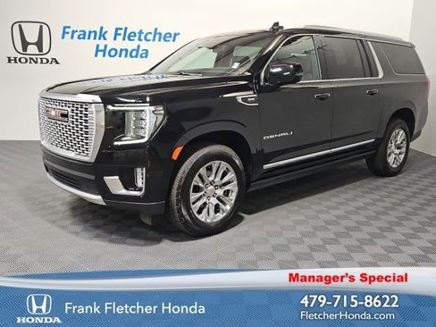 Used 2022 GMC Yukon XL Denali AWD/4WD image 1