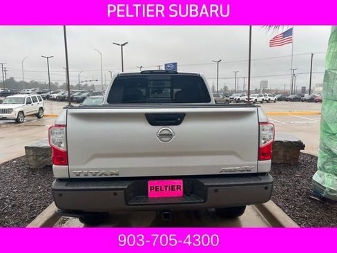 Used 2018 Nissan Titan PRO-4X w/ Pro-4x Convenience Package image 15