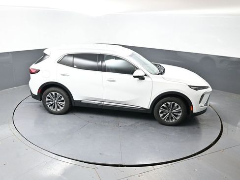 Used 2024 Buick Envision Preferred image 43